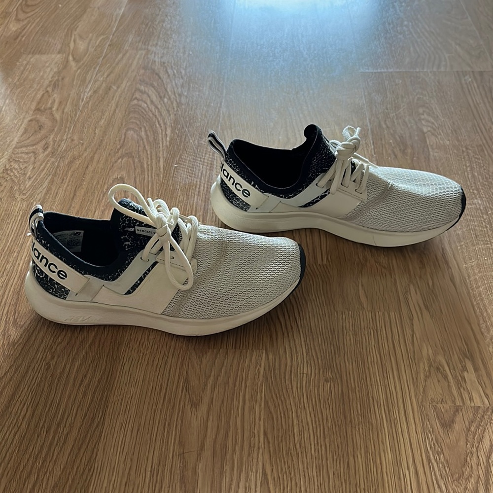 Women’s New Balance Tennis Shoes